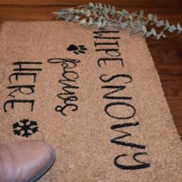 Wipe Snowy Paws Here - thumbnail 2