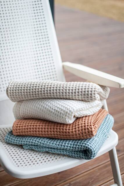 Waffle Linen Towel in Oatmeal. Linen-Cotton Blend Waffle Bath Towel. Absorbent & High Quality - image 1