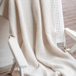 Waffle Linen Towel in Oatmeal. Linen-Cotton Blend Waffle Bath Towel. Absorbent & High Quality - thumbnail 2