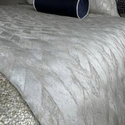 Luxury Bed Runner, Luxury Throw, Scarf, Champagne Bedding, Designer Convex, Worldwide Shipping - thumbnail 4