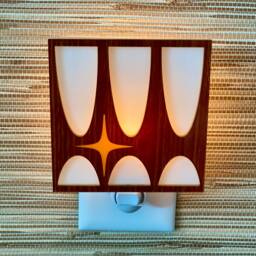 Mid Century Modern Night Light - Broyhill Brasilia Style Retro Decor Atomic Avocado Designs?? - thumbnail 2