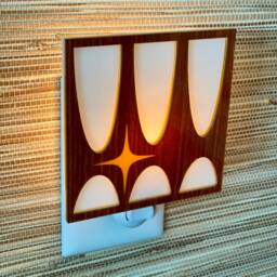 Mid Century Modern Night Light - Broyhill Brasilia Style Retro Decor Atomic Avocado Designs?? - thumbnail 3