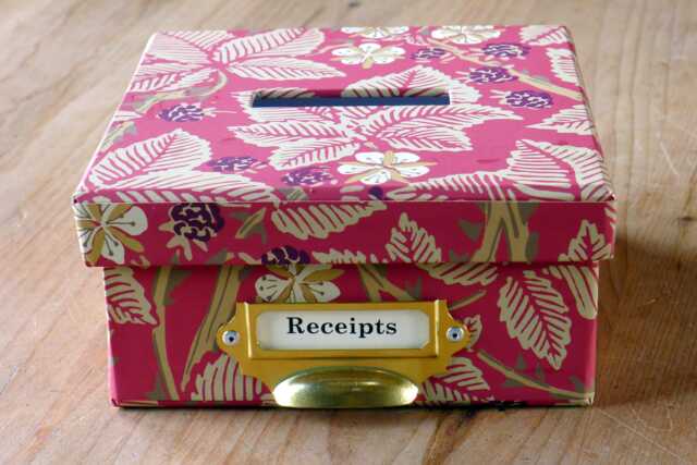 William Morris Receipt Box Bramble Russet Design, Handmade in England - image 1