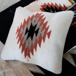 Zapotec Woven Wool Cushion, Decorative Throw Pillow, Mexican Textile Handwoven Pillow, Boho Throw Pillow - thumbnail 4