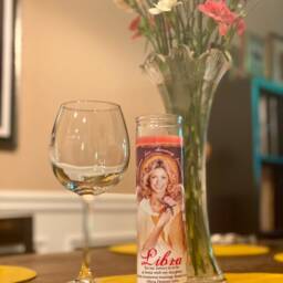 Libra Olivia Newton-John Guardian Angel Prayer Candle - thumbnail 2