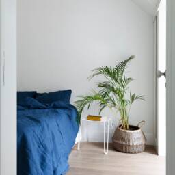 Pacific. Linen Bedding Set. Duvet Cover & 2 Linen Pillowcases. Navy, Blue. Us Twin/ Full/ Queen/ King, Au, Uk, Eu - thumbnail 3