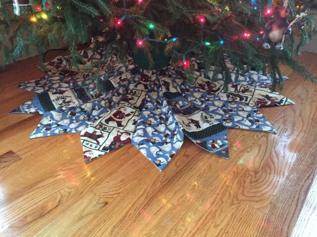 Christmas Tree Skirt, 56 Inch Diameter, Teresa Kogut Fabric, , Large, Bear, Wildlife, Blue - image 1