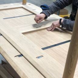Dining Table in Solid Oak Modern Mid Century Scandinavian - thumbnail 3