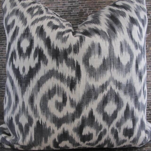 3Bm Designer Pillow Cover Lumbar, Tmp Ikat Damask Zinc - image 1