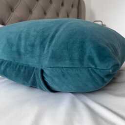Teal Velvet Cushion Cover, Luxury Decorative Pillow, Modern Home Decor - thumbnail 3