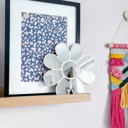 Flower Shatterproof Mirror Perfect Gift For Bedroom & Nursery Daisy Decor Power - thumbnail 2