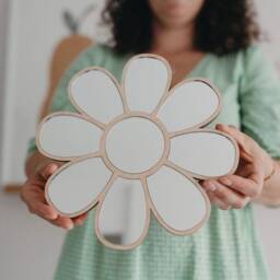 Flower Shatterproof Mirror Perfect Gift For Bedroom & Nursery Daisy Decor Power