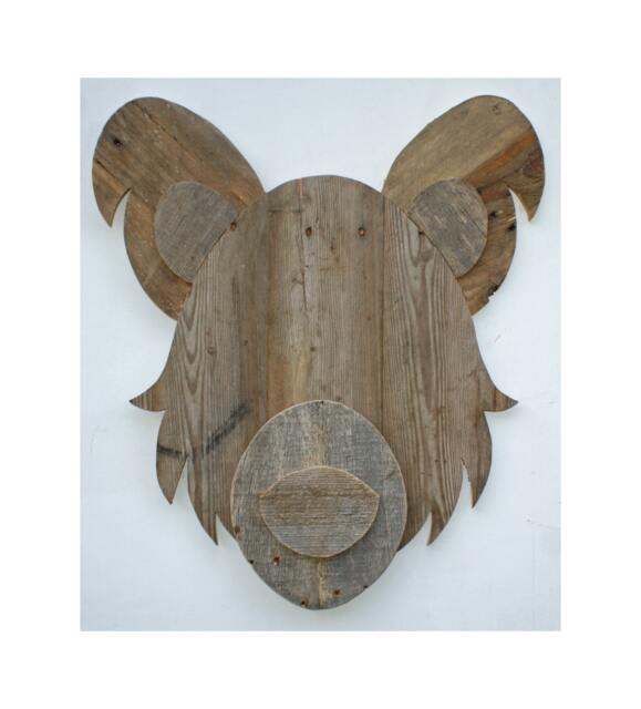 Black Bear - Reclaimed Pallet Wood Wall Art - image 1