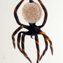 E30-21A Hanging Brown Spider With Striped Legs & Aventurine in Abdomen - thumbnail 3