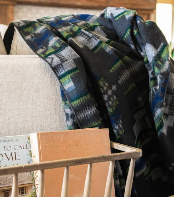 Southwestern Home Blanket Western Bedding Reversible Queen Size Throw For Couch Boho Aztec Native American Design - image 1