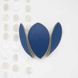Navy Blue Flower Wall Lamp - thumbnail 3