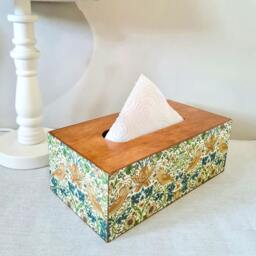 William Morris Green & Gold Tissue Box, Strawberry Thief Floral Bird Design, Handcrafted - thumbnail 2