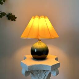 Green Glaze Ceramic Pleated Table Lamp, Black Yellow Petal Shade, Sturdy Base110-240V, Bedroom Living Room Kitchen Rustic Cozy Decor - thumbnail 3