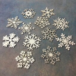 12 Wooden Snowflakes Christmas Ornaments Plywood Blank Shapes Craft Embellishment Festive Home Decoration Sn1 - thumbnail 2