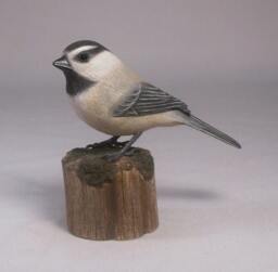 Mountain Chickadee Hand Carved & Painted Wooden Bird - thumbnail 2