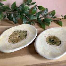 Handmade Stoneware Pottery Oval Shaped Fossil Soap Dish Trilobite Ammonite - thumbnail 2