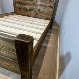The Sandringham Reclaimed Bed Frame Chunky Solid Rustic Pine Wood With Headboard All Sizes Available Free UK Delivery. Extra Thick 4.5cm Sla - thumbnail 3