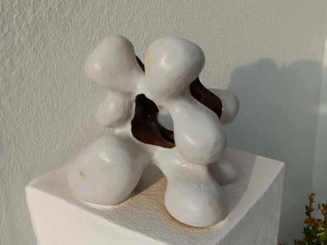 Interior Designer. Modern & Minimal Design. Sculpture. Abstract Sculptures. White Terracotta Decor - image 1