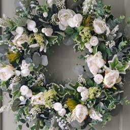 Door Wreath, All Year Spring Large Christmas Wreath Outside, Artificial White Flower - thumbnail 2