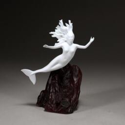Mermaid Sculpture By John Perry 9 Inch Tall Pellucida On Polished Burlwood Base. Signed - thumbnail 4