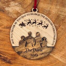 Personalised Christmas Bauble- Wooden Bauble -Tree Decoration - Family Silhouette Xmas Bauble Family Tree Decor - thumbnail 3