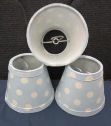 3 Chandelier Clip-On Baby Blue & White Polka-Dots Mini Shades - thumbnail 1
