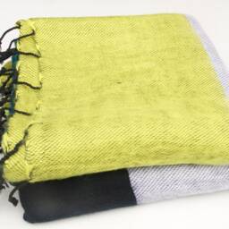Handwoven Yak Wool Blanket Oversized Travel Shawl, Meditation Throw - 94x47 Inch - thumbnail 2