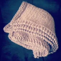 Bulky Yarn Throw/Blanket-Knitted - thumbnail 3