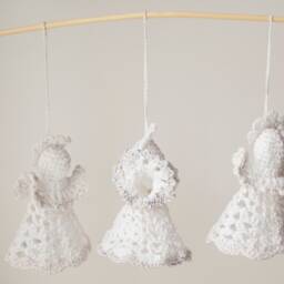Handmade Crochet Angel Christmas Ornament White Cotton Decor - thumbnail 4