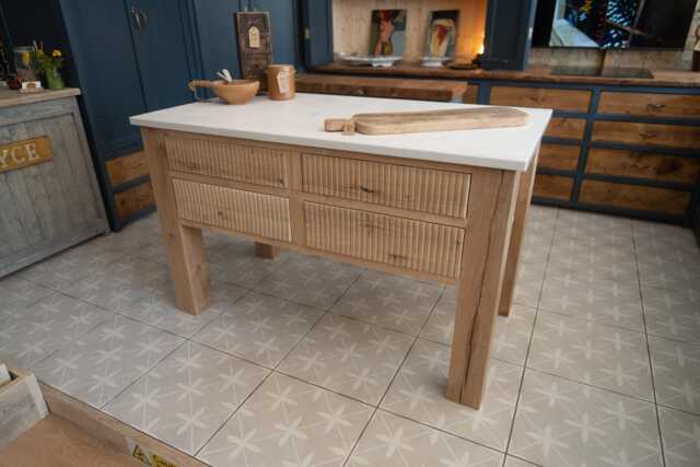 Bespoke Oak Fluttered Kitchen Island With Stone Worktops - image 1