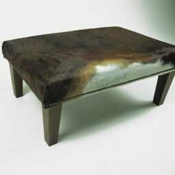 Large Cowhide Footstool 319 Brown & White Hair-On-Hide Ottoman - 30 X 20 - thumbnail 3