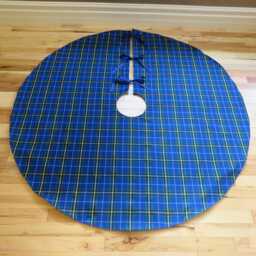 Tree Skirt, Nova Scotia Tartan Christmas Skirt in Royal Blue Plaid - thumbnail 2