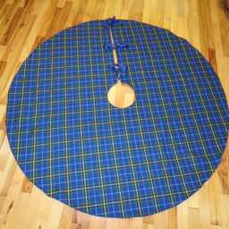 Tree Skirt, Nova Scotia Tartan Christmas Skirt in Royal Blue Plaid - thumbnail 3