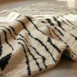 White & Black Beni Ourain Rug - Handmade Moroccan Wool Bold Chevron Stripe Berber Area For Living Room Afrikesh - thumbnail 4