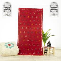 Handwoven Moroccan Red Kilim Rug Natural Wool, Geometric Design - thumbnail 1