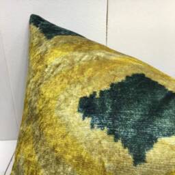 Handwoven Silk Ikat Pillow Cover - 16x24 - thumbnail 3
