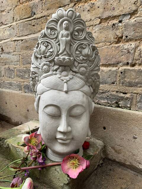 Beautifully Detailed Kwan Yin Head Statue, For The Home Or Garden. From Sius - image 1