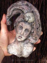Woman Relief Ramona-Limited Edition Wall Hanging - thumbnail 4