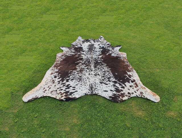 Tricolor Luxury Cowhide Rugs Brown & White Real Speckled Skin For Home Decor Brindle Hair On Area - image 1