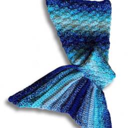 Handmade Crochet Mermaid Tail Blanket - Chunky Snuggle Sack - thumbnail 2