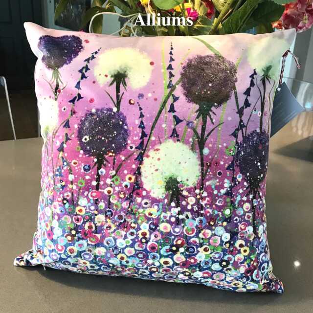 Alliums Velvet Cushion - image 1