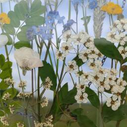 stained Glass Pressed Flower Art Dried Wildflower Bouquet - thumbnail 3