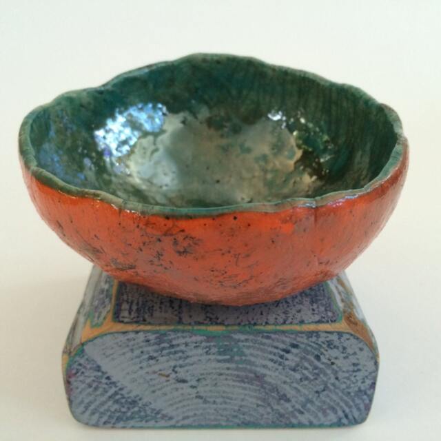 Pinched Bowl W/Pedestal