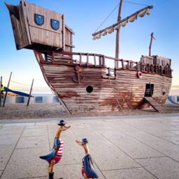 Wooden Pirate Duck With Red Stripes 27 cm High - thumbnail 2
