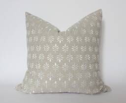 Last Chance ~ Neutral Floral Pillow Cover 24x24, Ivory Throw Pillow, Cream White Cover, Couch Pillows -- Thaisa - thumbnail 1